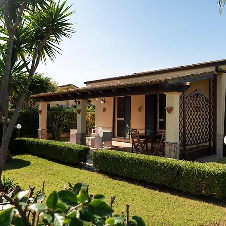 Villa Plumeria Campofelice Di Roccella Exterior foto